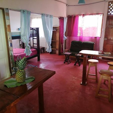 شقة Casa Arlecchino Puerto Viejo de Talamanca المظهر الخارجي الصورة