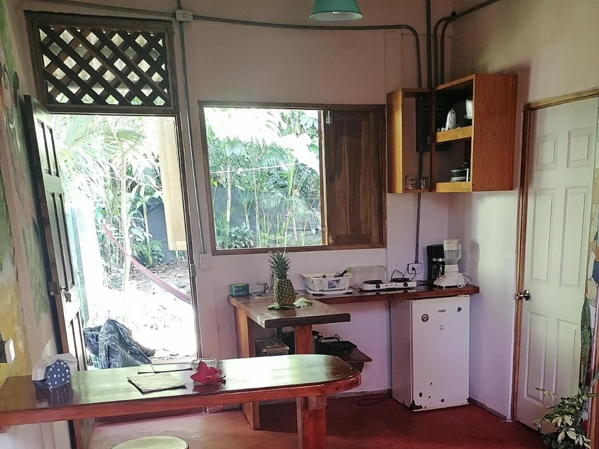 شقة Casa Arlecchino Puerto Viejo de Talamanca المظهر الخارجي الصورة